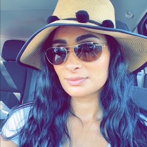 Meet your Posher, Rania